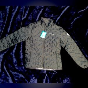 NWT women’s size large ketel one branded omni heat Columbia jacket